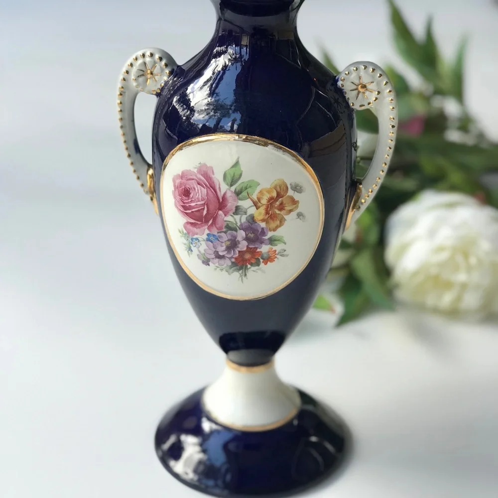 Vintage czechoslovakia vase